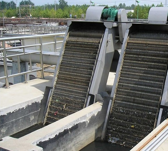 回轉(zhuǎn)式機(jī)械格柵除污機(jī)